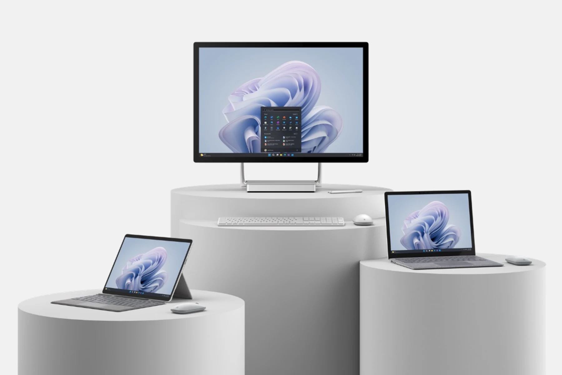 Bild visualisiert den Blog-Beitrag Microsoft Surface Business Modelle 2023 Bild visualisiert den Blog-Beitrag Microsoft Surface Business Modelle 2023