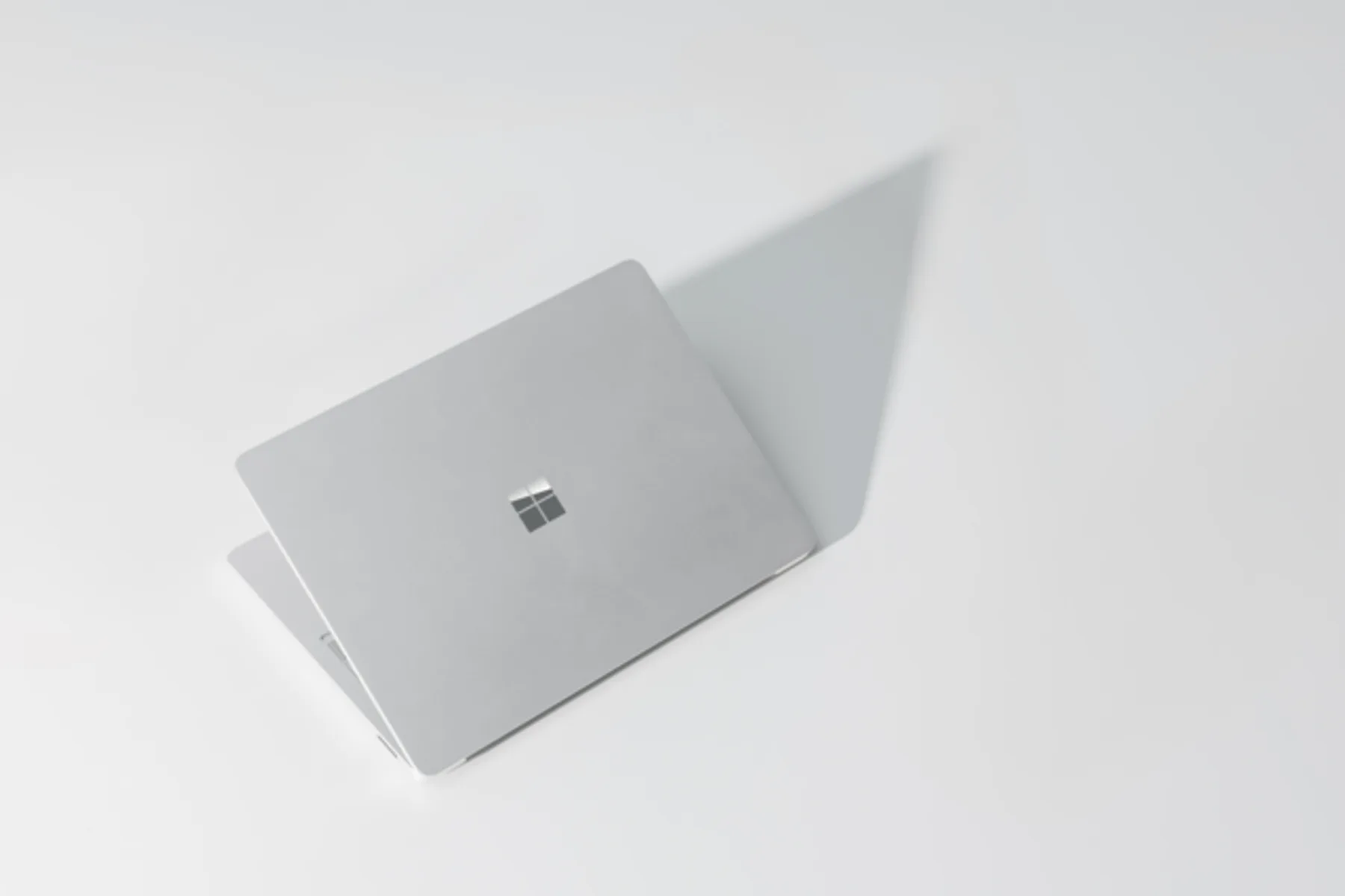 Bild des Beitrags Neue Microsoft Surface for Business Modelle 2026 Bild des Beitrags Neue Microsoft Surface for Business Modelle 2026